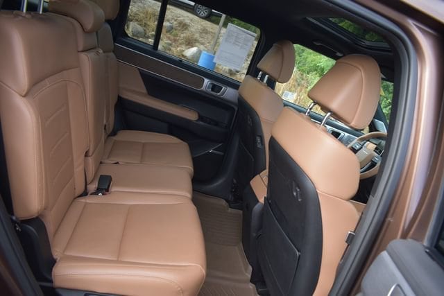 2024 Hyundai Santa Fe Limited - Photo 17