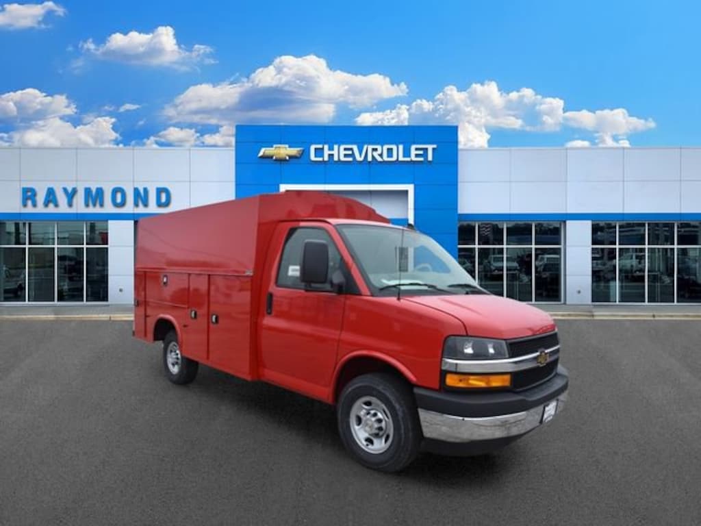 New 2026 Chevrolet Express Cutaway 3500 1WT Cutaway Van