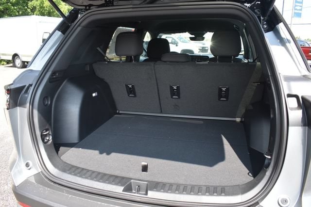 2027 Chevrolet Equinox LT - Photo 17