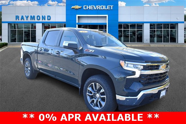 2025 Chevrolet Silverado 1500 LT's photo