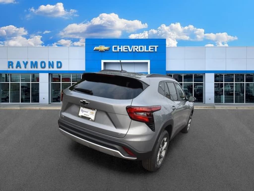 New 2026 Chevrolet Trax LT SUV