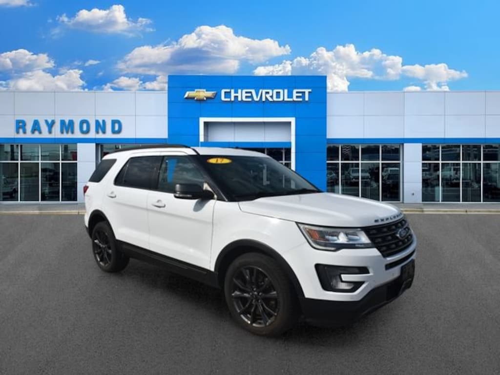 Used 2017 Ford Explorer XLT SUV