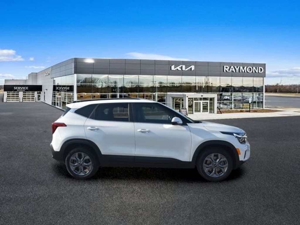 Used 2024 Kia Seltos S SUV