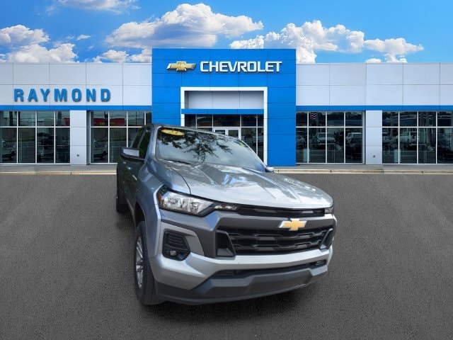 2023 Chevrolet Colorado LT - Photo 8