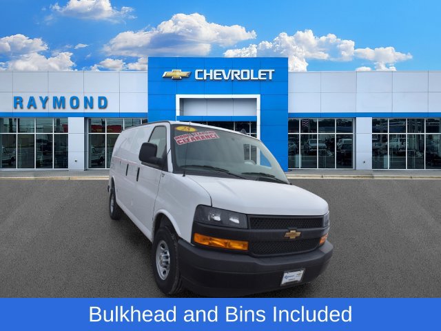 2025 Chevrolet Express Cargo Work Van - Photo 7