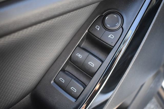 2025 Chevrolet Equinox LT - Photo 20