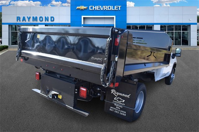 2025 Chevrolet Silverado 3500HD Work Truck photo 3