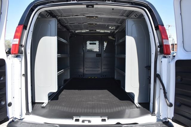 2025 Chevrolet Express Cargo Work Van - Photo 17