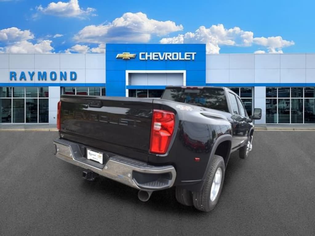 New 2026 Chevrolet Silverado 3500 HD LT DRW Truck