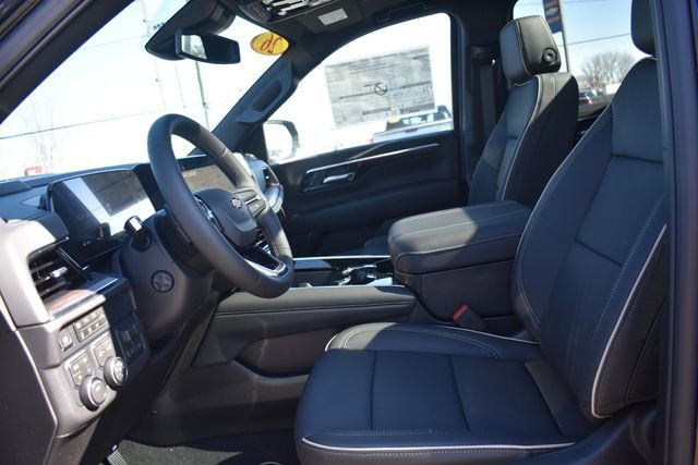 2026 Chevrolet Suburban Premier - Photo 32