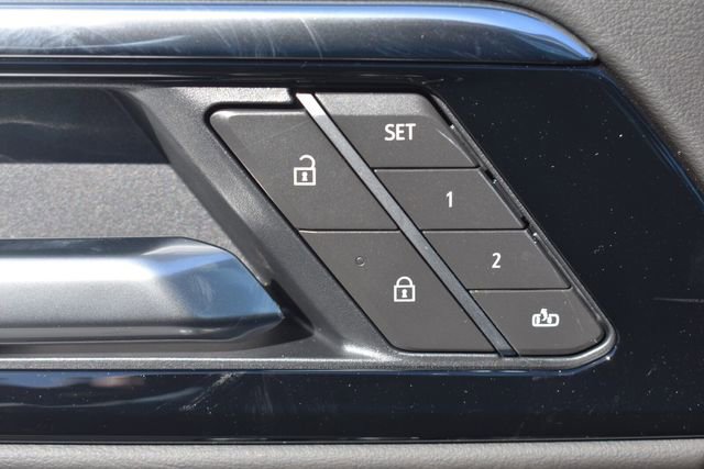 2026 Chevrolet Suburban Premier - Photo 28