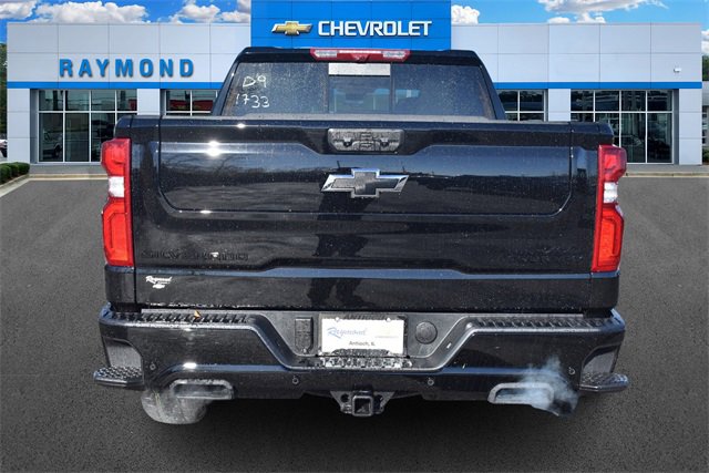 2026 Chevrolet Silverado 1500 High Country photo 4