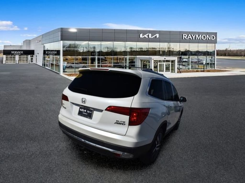 Used 2018 Honda Pilot Elite SUV