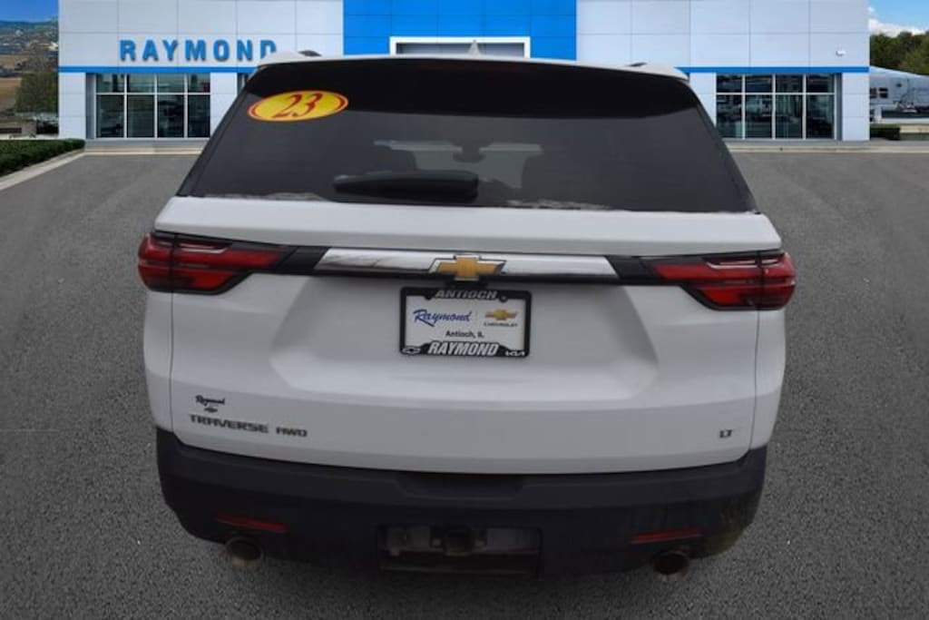 Used 2023 Chevrolet Traverse LT Leather SUV
