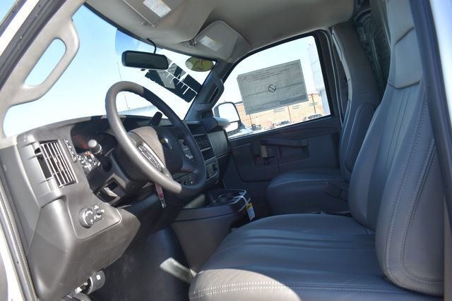 2025 Chevrolet Express Cargo Work Van - Photo 22