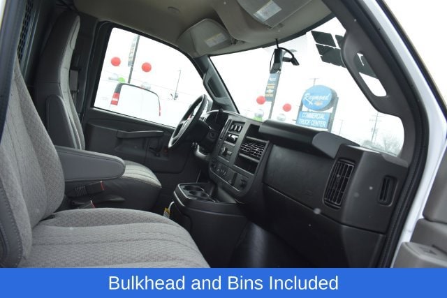 2025 Chevrolet Express Cargo Work Van - Photo 10