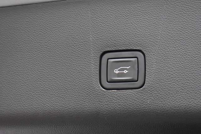 2023 Chevrolet Traverse Premier - Photo 23