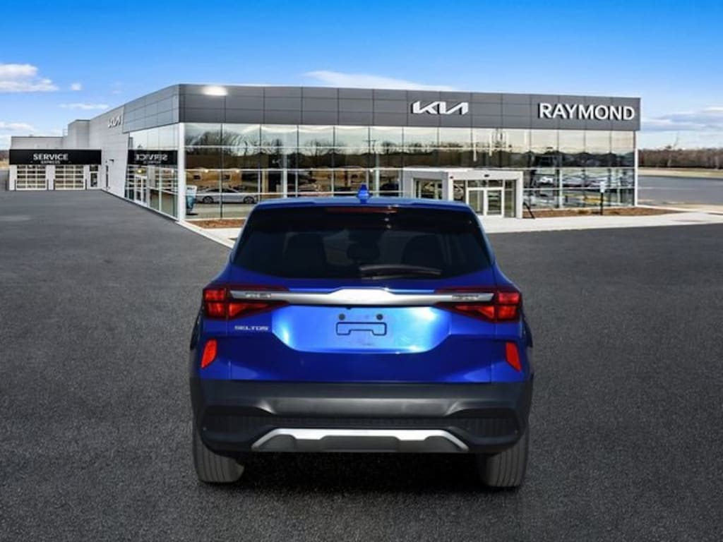 Used 2023 Kia Seltos LX SUV