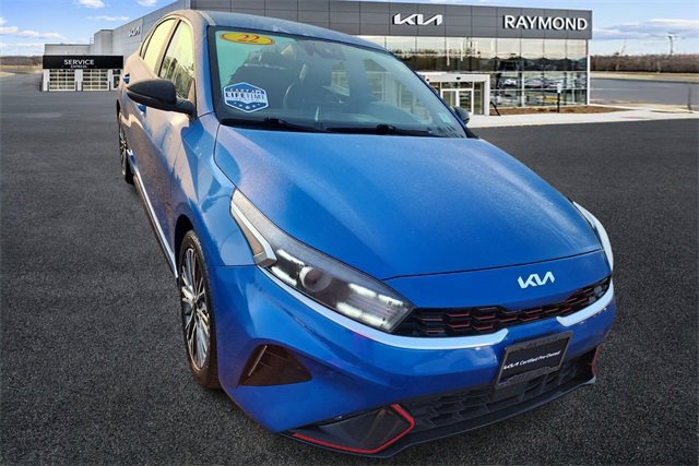 2022 Kia Forte GT-Line photo 2