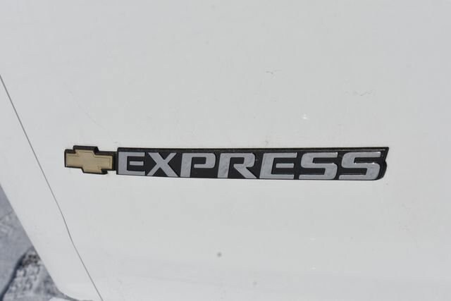 2025 Chevrolet Express Cargo Work Van - Photo 16