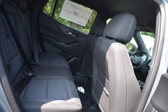2027 Chevrolet Equinox LT - Photo 15