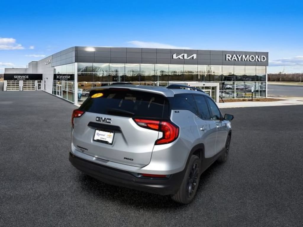 Used 2021 GMC Terrain SLE SUV