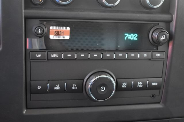 2025 Chevrolet Express Cargo Work Van - Photo 24