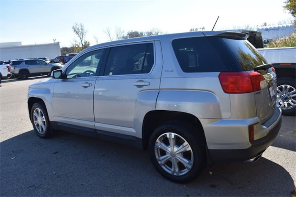 Used 2017 GMC Terrain SLE SUV