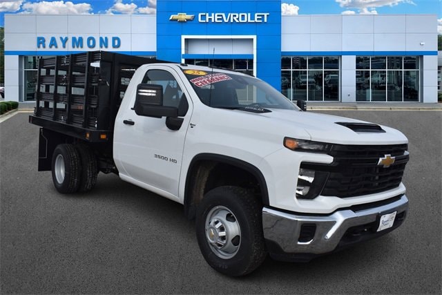 2026 Chevrolet Silverado 3500HD Work Truck's photo
