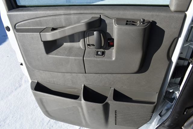 2025 Chevrolet Express Cargo Work Van - Photo 28