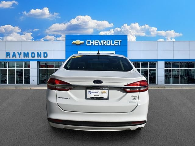 2017 Ford Fusion SE - Photo 4