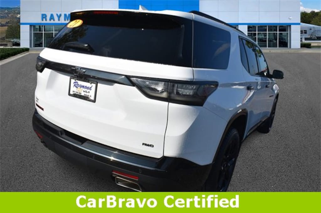 Used 2021 Chevrolet Traverse Premier SUV