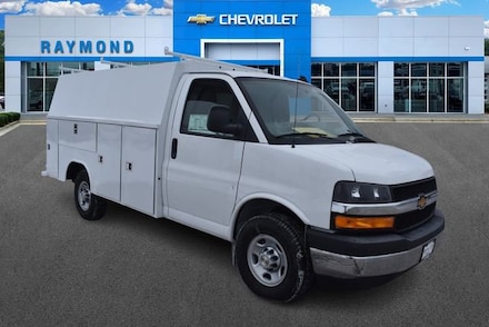 2025 Chevrolet Express Cutaway 3500 1WT Cutaway Van