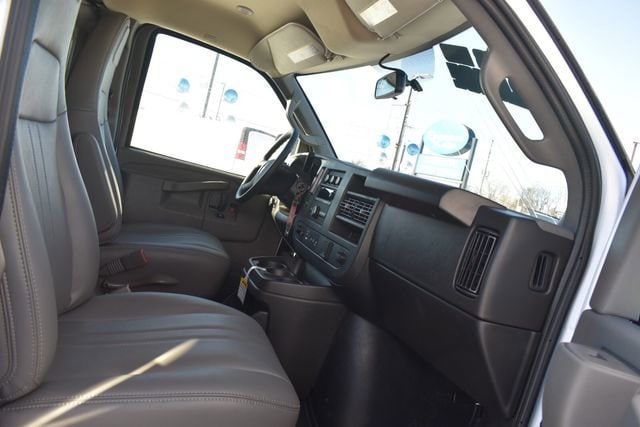 2025 Chevrolet Express Cargo Work Van - Photo 13