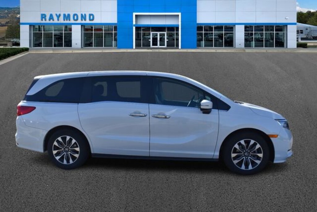 Used 2024 Honda Odyssey EX-L Van