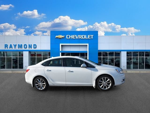 Used 2013 Buick Verano 1SL with VIN 1G4PS5SK3D4114850 for sale in Antioch, IL