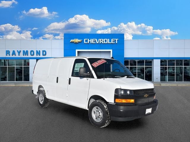 2025 Chevrolet Express Cargo Work Van - Photo 11