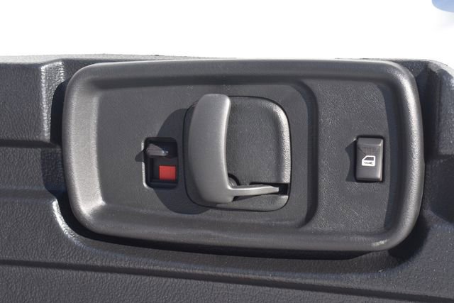 2025 Chevrolet Express Cargo Work Van - Photo 18