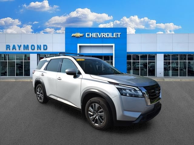 2022 Nissan Pathfinder SV - Photo 11