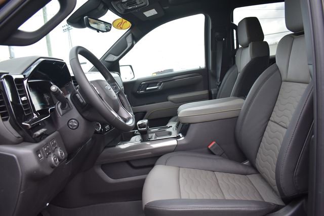 2026 Chevrolet Silverado 1500 ZR2 - Photo 32