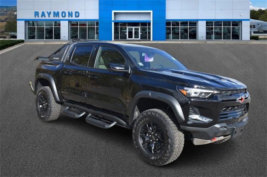 Used 2025 Chevrolet Colorado ZR2 Truck Crew Cab