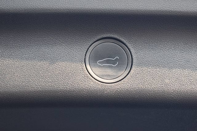 2024 Tesla Model Y Performance - Photo 19