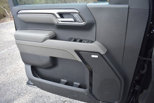 2026 Chevrolet Silverado 1500 ZR2 - Photo 40