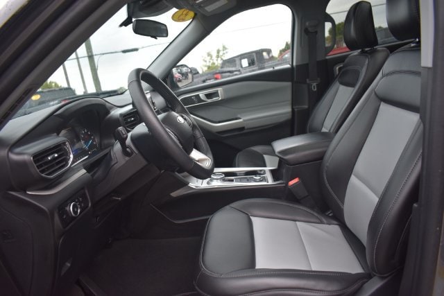 2023 Ford Explorer XLT - Photo 25