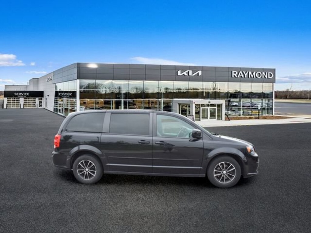 Used 2017 Dodge Grand Caravan GT Van