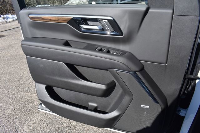 2026 Chevrolet Suburban High Country - Photo 42