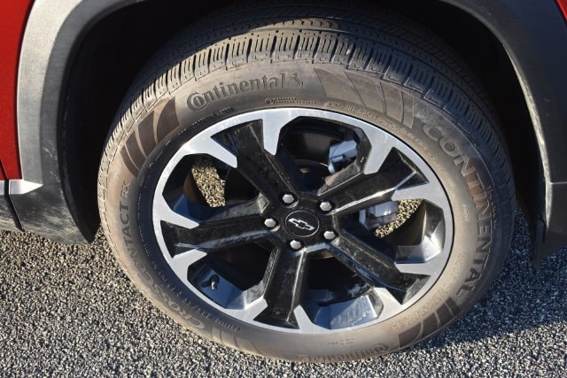 2025 Chevrolet Equinox LT - Photo 11