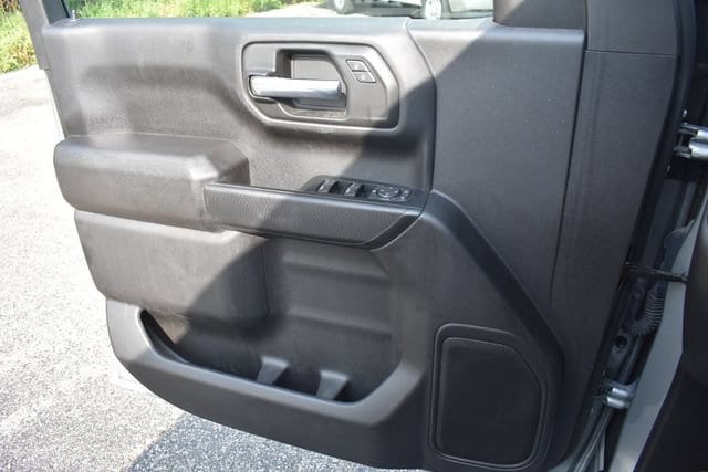 2024 Chevrolet Silverado 1500 Custom - Photo 31