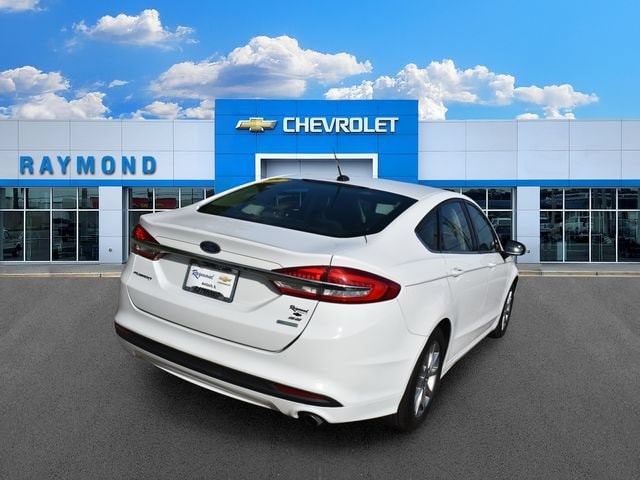 2017 Ford Fusion SE - Photo 3