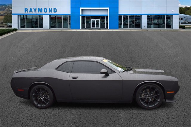2022 Dodge Challenger GT photo 2